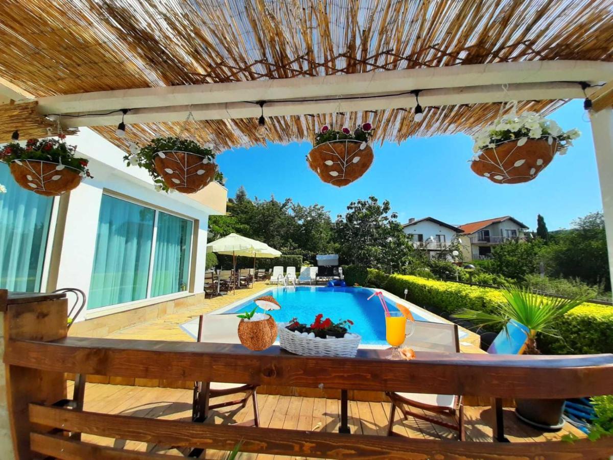 Milennia Family Hotel Slăntjev Brjag Exteriör bild