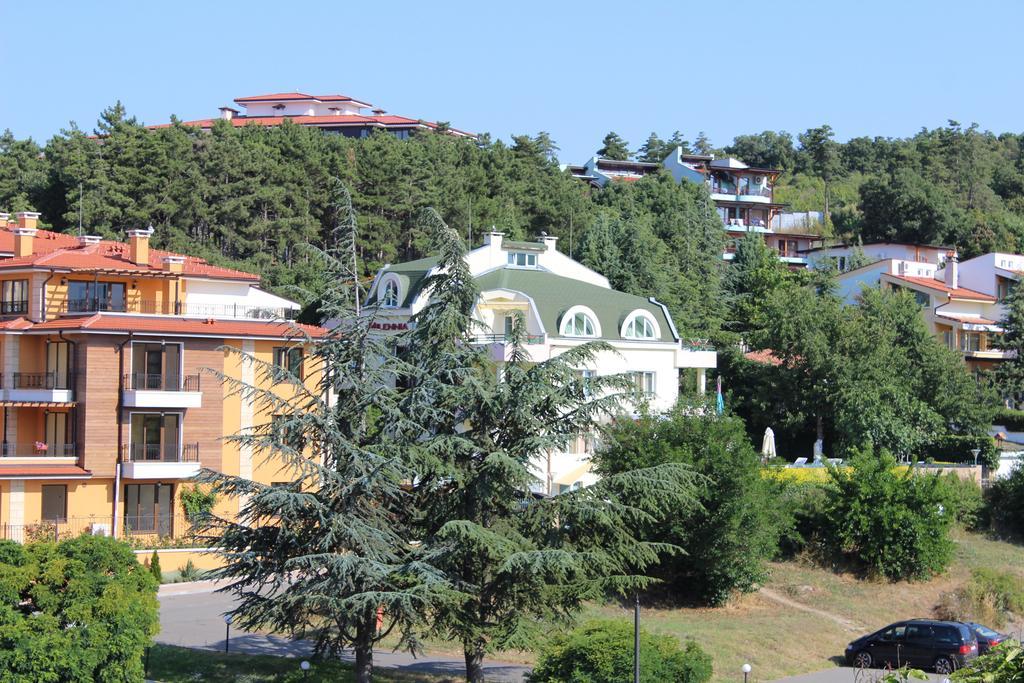 Milennia Family Hotel Slăntjev Brjag Exteriör bild