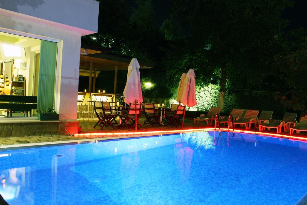 Milennia Family Hotel Slăntjev Brjag Exteriör bild